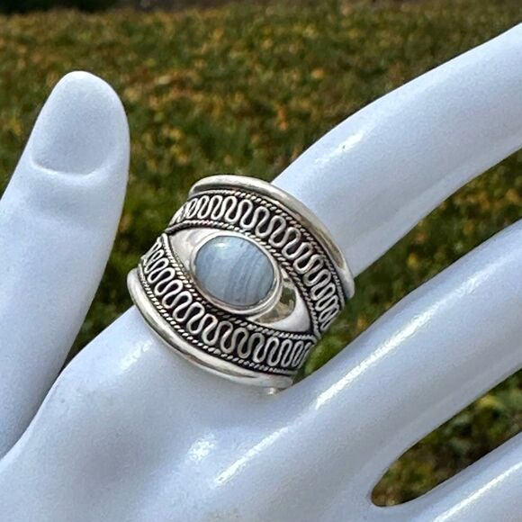 Suarti Bali Sterling Silver & Blue Agate Wide Scroll Band Ring - Picture 1 of 10
